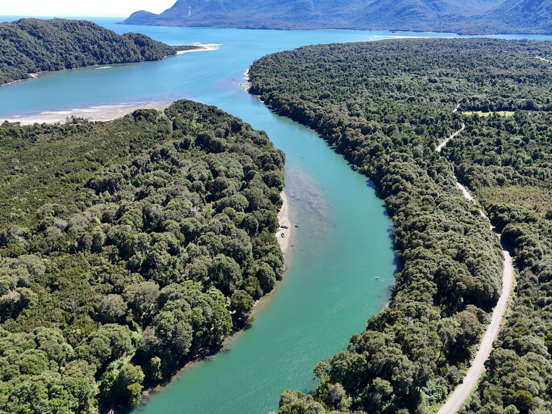 https://api.biosfera-austral.com/wp-content/uploads/2025/06/comprimido-PANO_0015-5.jpg